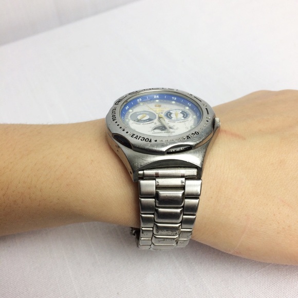 Rip Curl Tide System/Moon Phase Watch - All Steel - Picture 6 of 8